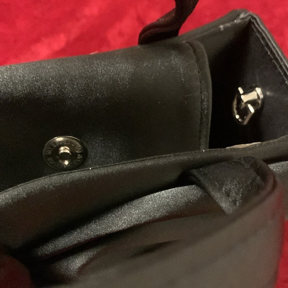 Black Small Evening Party Box Purse with Large Bow Detail and Hand Strap - Picture 5 of 7